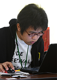 伊佐碩恭さん